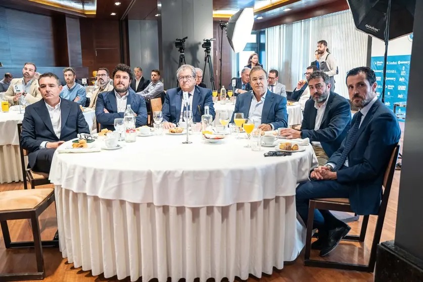 COGITTRM/ACARMITT, asisten a los Desayunos de Murcia Diario sobre conectividad y fibra óptica
